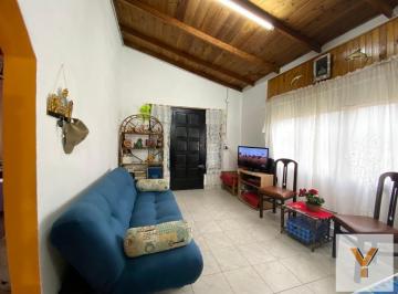 Casa · 70m² · 3 Ambientes · 4 Cocheras · Casa en Venta - 2 Dorm. 1 Baño 4 Cochera - Mar del Tuyú