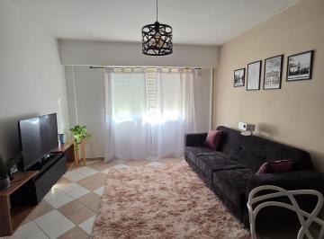 Departamento de 3 ambientes, Córdoba · Departamento Moderno y Amoblado. 2 Habitaciones + Espacio de Trabajo.