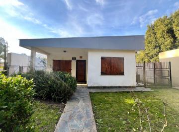Casa de 3 ambientes, Mar del Plata · Chalet 3 Ambientes con 2 Baños, Living Comedor, Cocina Comedor, Lavadero, Jardín, Galpón