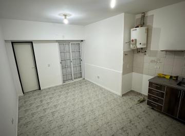 Departamento , Mataderos · Monoambiente Reciclado con Patio y Lavadero en Pb – Mataderos