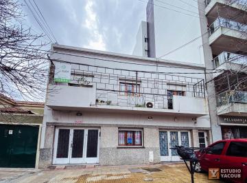 Casa · 148m² · 5 Ambientes · 1 Cochera · Casa en Venta - 4 Dorm. 2 Baños 1 Cochera - 148 m² - La Plata