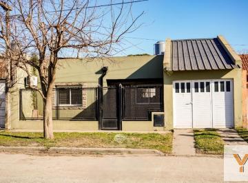 Casa · 100m² · 4 Ambientes · Casa en Venta - 3 Dorm. 2 Baños - Balcarce