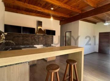 Oficina comercial · 120m² · 4 Ambientes · 2 Cocheras · Casa 3 Dorm. con Pileta en Venta B° Mi Valle