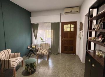 Casa de 3 ambientes, Hurlingham · Alquiler Casa, PH 3 Ambientes.