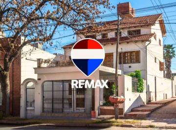 Casa · 270m² · 10 Ambientes · 2 Cocheras · Casa 6 Dorm Venta con Departamento Pueyrredon 1100