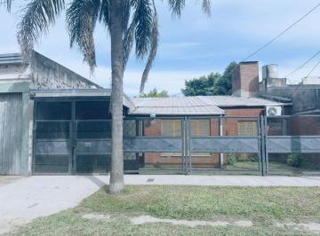 Casa · 142m² · 5 Ambientes · 2 Cocheras · Se Vende Casa a m de Aristobulo del Valle