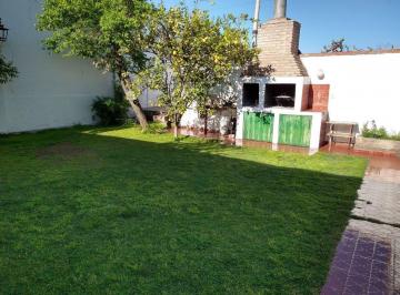 Casa · 192m² · 6 Ambientes · 1 Cochera · Venta Casa 4 Dorm. y Cochera en Godoy Cruz