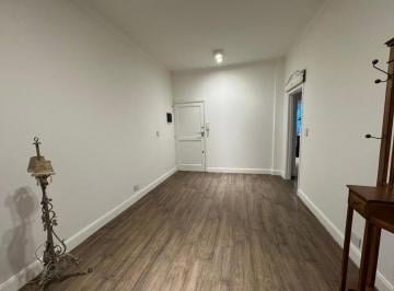 PH · 58m² · 3 Ambientes · PH 3 Amb C/balcon y Patio en Colegiales Al Frente!