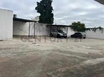 Garage · 12m² · Venta de Cochera en La Plata - La Loma