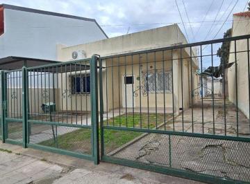 PH · 64m² · 3 Ambientes · 1 Cochera · Venta PH 3 Ambientes con Cochera Ezpeleta