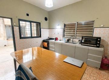 Casa · 293m² · 6 Ambientes · 3 Cocheras · Venta Casa 6 Ambientes Quilmes Oeste
