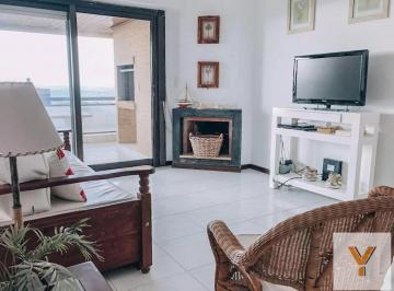 Departamento · 92m² · 4 Ambientes · 1 Cochera · Departamento en Venta - 3 Dorm. 2 Baños - Pinamar