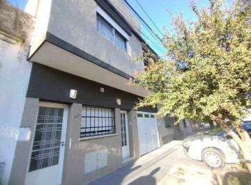 Casa · 179m² · 6 Ambientes · 1 Cochera · Venta Casa en 2 Plantas Independientes