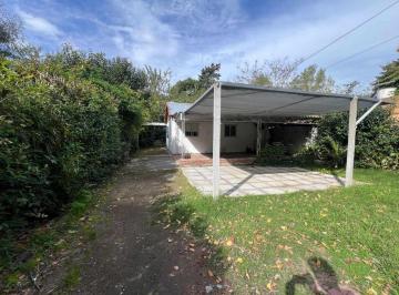 Casa · 70m² · 4 Ambientes · 2 Cocheras · Casa en Venta La Plata City Bell a Refaccionar