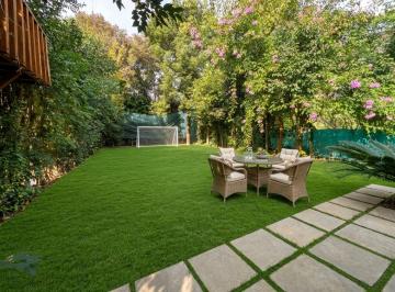 Casa · 70m² · 4 Ambientes · 2 Cocheras · Casa en Venta La Plata City Bell a Refaccionar