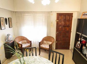 Casa · 98m² · 4 Ambientes · 1 Cochera · Casa en Venta en Berisso