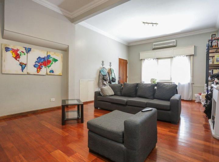 Casa en venta en Flores · 8 ambientes