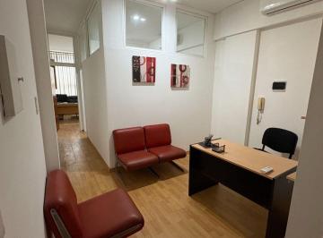 Oficina comercial · 37m² · Venta de Oficina con 2 Boxes - Microcentro