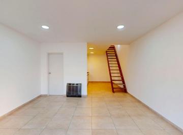 Casa · 147m² · 4 Ambientes · 2 Cocheras · Venta Casa 4 Ambientes Reciclada con Galpon/taller