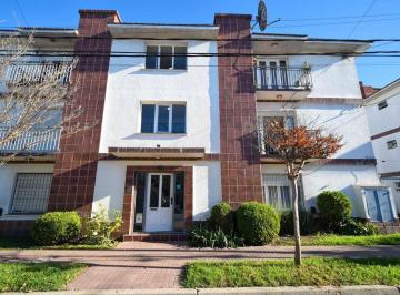 Departamento · 55m² · 3 Ambientes · 1 Cochera · Alq 24 m. Dpto 3 Amb Al Frente con Espacio Cochera
