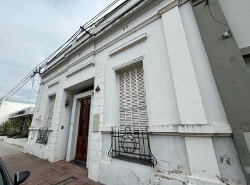 Local comercial · 147m² · Alquiler /consultorios/uso Profesional.