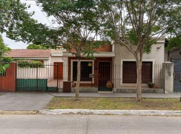 Casa · 130m² · 3 Ambientes · 2 Cocheras · Venta Casa Florencio Varela