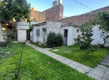 Casa · 236m² · 6 Ambientes · Venta Casa 6 Ambientes con Local Al Frente