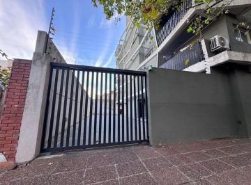 Garage · 12m² · Venta Cochera Independiente en Saenz Peña