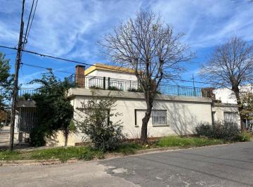 Casa · 157m² · 4 Ambientes · 1 Cochera · Casa en Venta Enpergamino