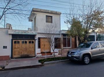 Casa · 182m² · 3 Ambientes · 1 Cochera · Casa en Venta Centro Lujan de Cuyo