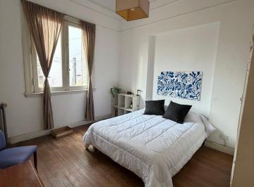 Departamento de 4 ambientes, Balvanera · 2 Amb con Dependencia en Venta en Balvanera