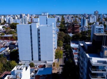 Departamento · 155m² · 4 Ambientes · Departamento Dúplex en Venta - 3 Dorm. 3 Baños - La Plata