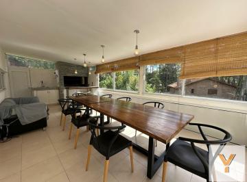 Casa · 188m² · 5 Ambientes · Casa en Venta - 3 Dorm. 3 Baños - Pinamar