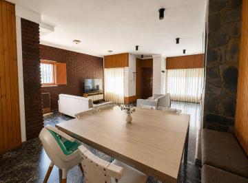Casa · 152m² · 3 Ambientes · 1 Cochera · Venta Casa 3 Ambientes en Campana Apta Crédito
