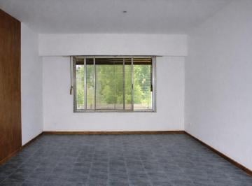 Casa · 300m² · 3 Ambientes · 3 Cocheras · Casa en San Miguel