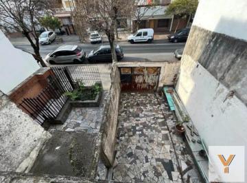 PH · 120m² · 4 Ambientes · 1 Cochera · PH en Venta - 2 Dorm. 3 Baños - 160 m² - Monte Castro