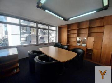 Oficina comercial · 130m² · 5 Ambientes · Oficina en Alquiler - 5 Ambientes 2 Baños - Microcentro