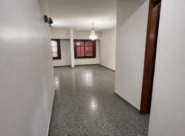 Casa · 2 Dormitorios · Casa en La Plata
