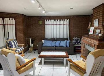 Casa · 275m² · 5 Ambientes · 2 Cocheras · Casa en Venta - 4 Dorm. 3 Baños - Cocheras - 780 m² - Pinamar