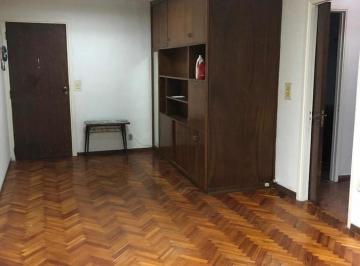 PH · 70m² · 3 Ambientes · PH en Venta - 2 Dorm. 1 Baño - 86 m² - Barracas
