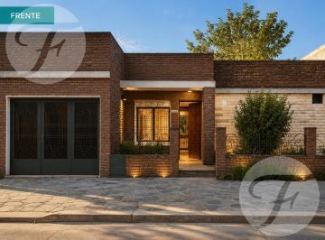 Casa · 95m² · 4 Ambientes · 1 Cochera · Casa con Lote Propio de 222 m² y Cochera en Zona Residencial de San Pedro - Apta Credito