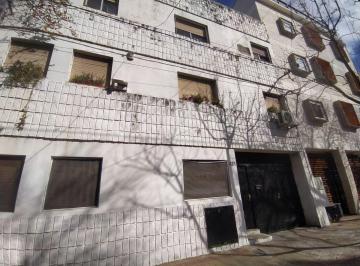 Departamento de 3 ambientes, La Plata · (16 y 40) Departamento de 60 m² (2) Dorm. y Patio en Alquiler en La Plata