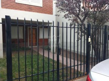 Departamento de 5 ambientes, Neuquén · Duplex en Alquiler en Borlengui Al 300 de Neuquén