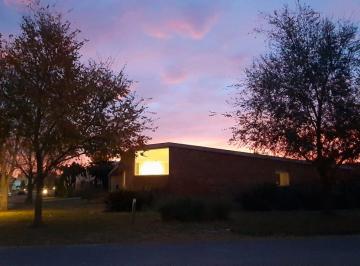 Casa de 3 ambientes, Roldán · Casa de Autor en Puerto Roldán - 3 Dorm - Imponente Lote 1162 m²