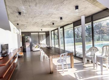 Casa · 101m² · 3 Ambientes · 1 Cochera · Casa, Dos Dorm., Pileta, Venta, Barrio Cerrado Ibarlucea