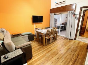 PH · 47m² · 2 Ambientes · PH en Venta de 2 Ambientes en Almagro, Excelente Estado. Apto Crédito!