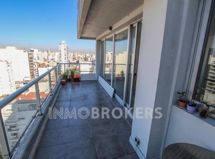 Venta Monoambiente en Monserrat con Cochera, Balcón, Amenities, Luminoso!