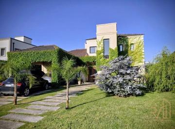 Casa de 4 ambientes, Presidente Perón · Casa 4 Ambientes en Venta o Alquiler - Barrio El Rebenque