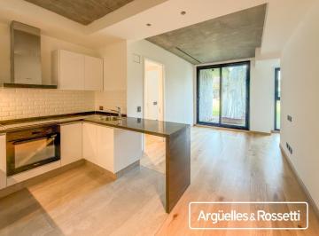 Departamento · 55m² · 2 Ambientes · 1 Cochera · Alquiler Departamento 1 Dormitorio con Cochera Fisherton Park