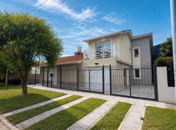 Imagen1 · Casa Apto Credito en Caisamar 4 Ambientes Reciclada